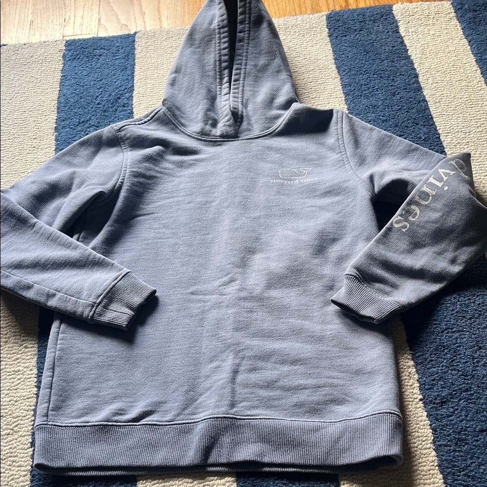 Vineyard vines hoodie